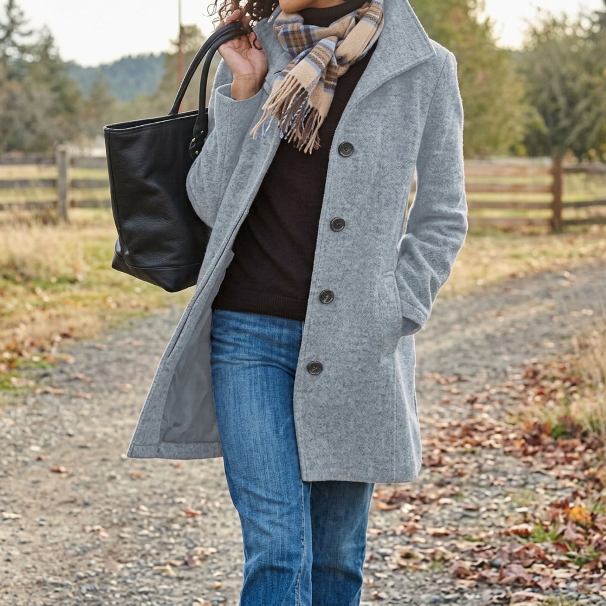 manteau femme mi-long boutonnage simple en gris clair