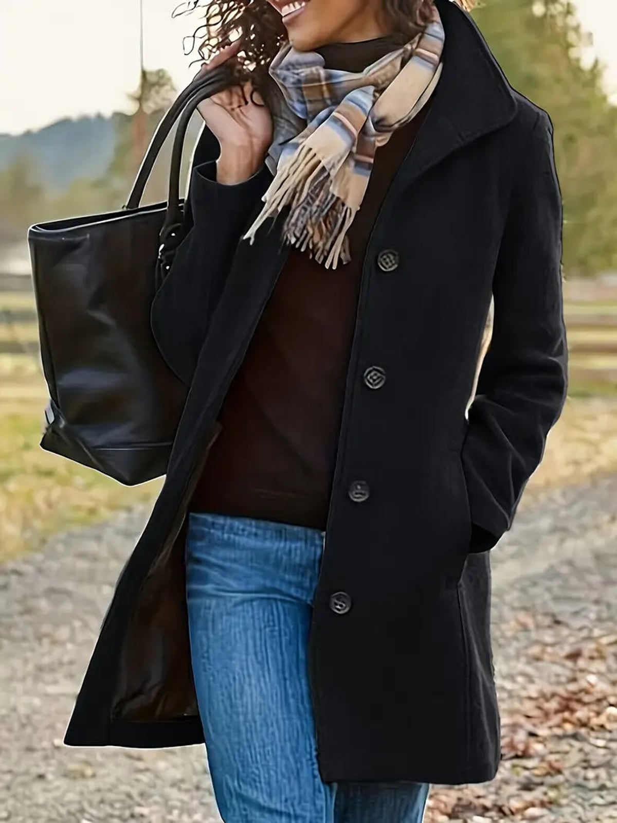 manteau femme mi-long boutonné col châle en noir