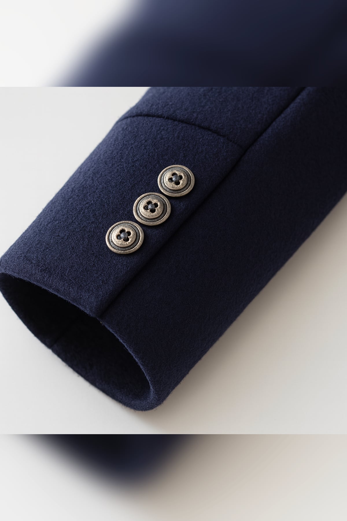 manteau homme chaud col montant coupe droite en bleu marine