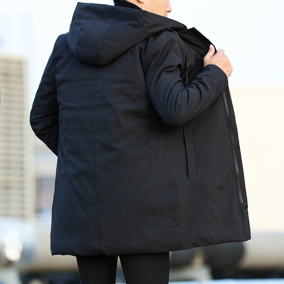 manteau homme long à capuche coupe droite en noir