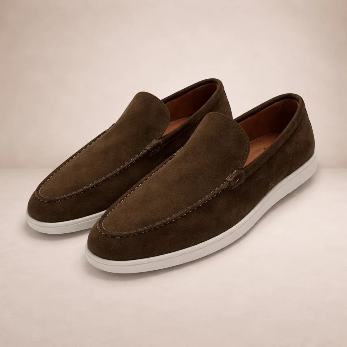 mocassin homme semelle blanche en marron