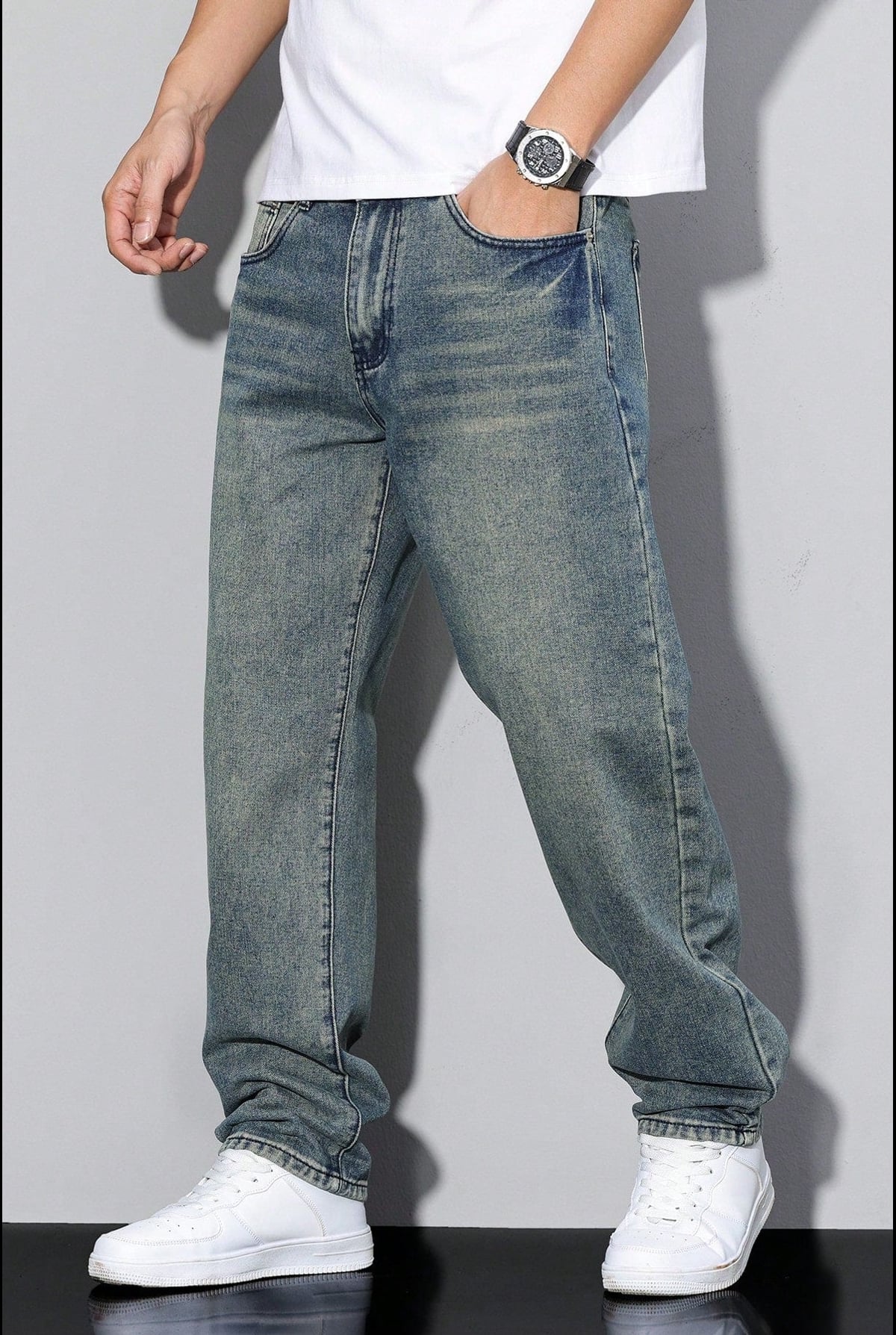 pantalon homme coupe droite large en gris bleuté