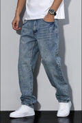 pantalon homme coupe droite large en bleu délavé