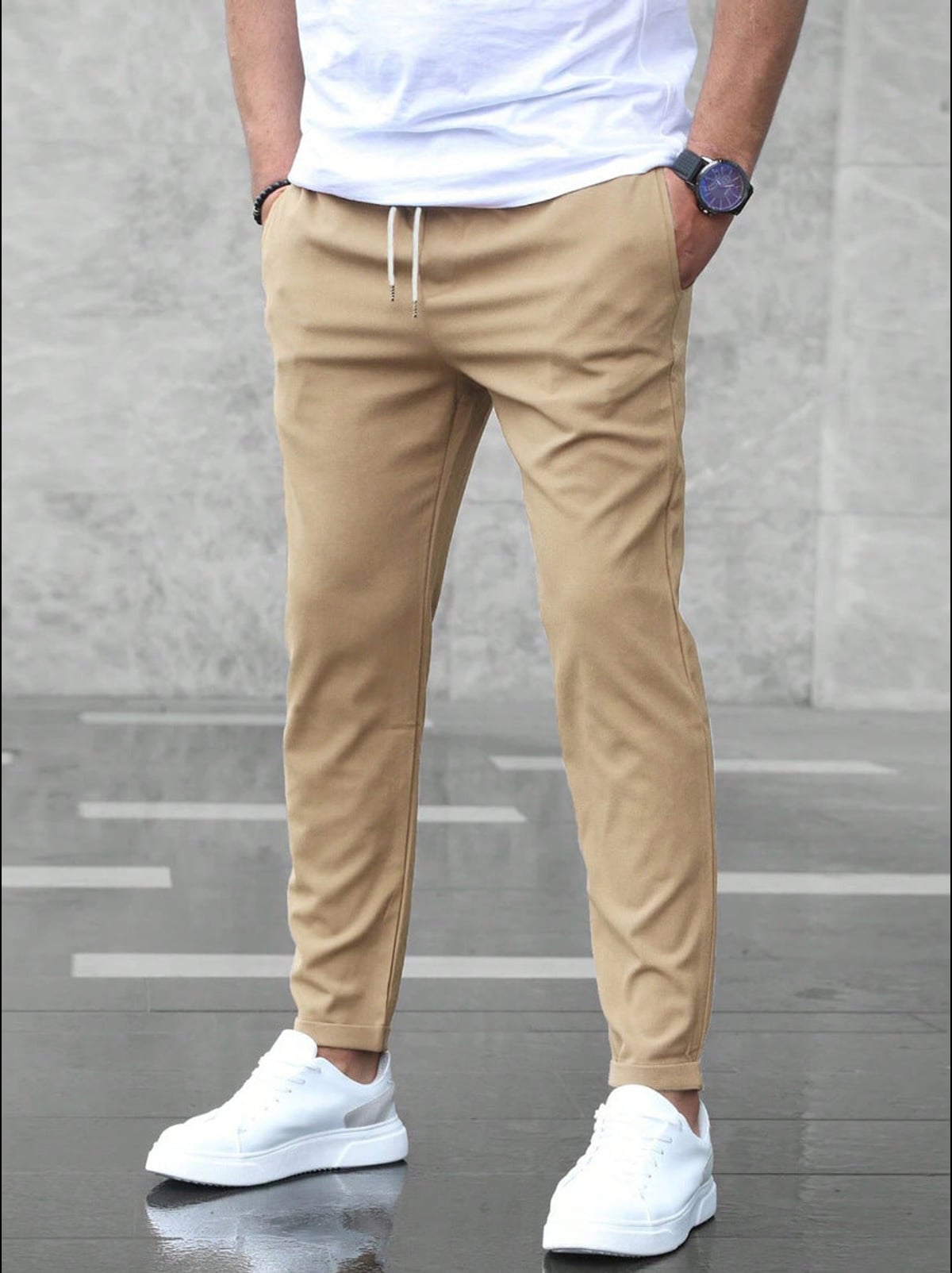 pantalon homme coupe droite taille mi-haute en kaki
