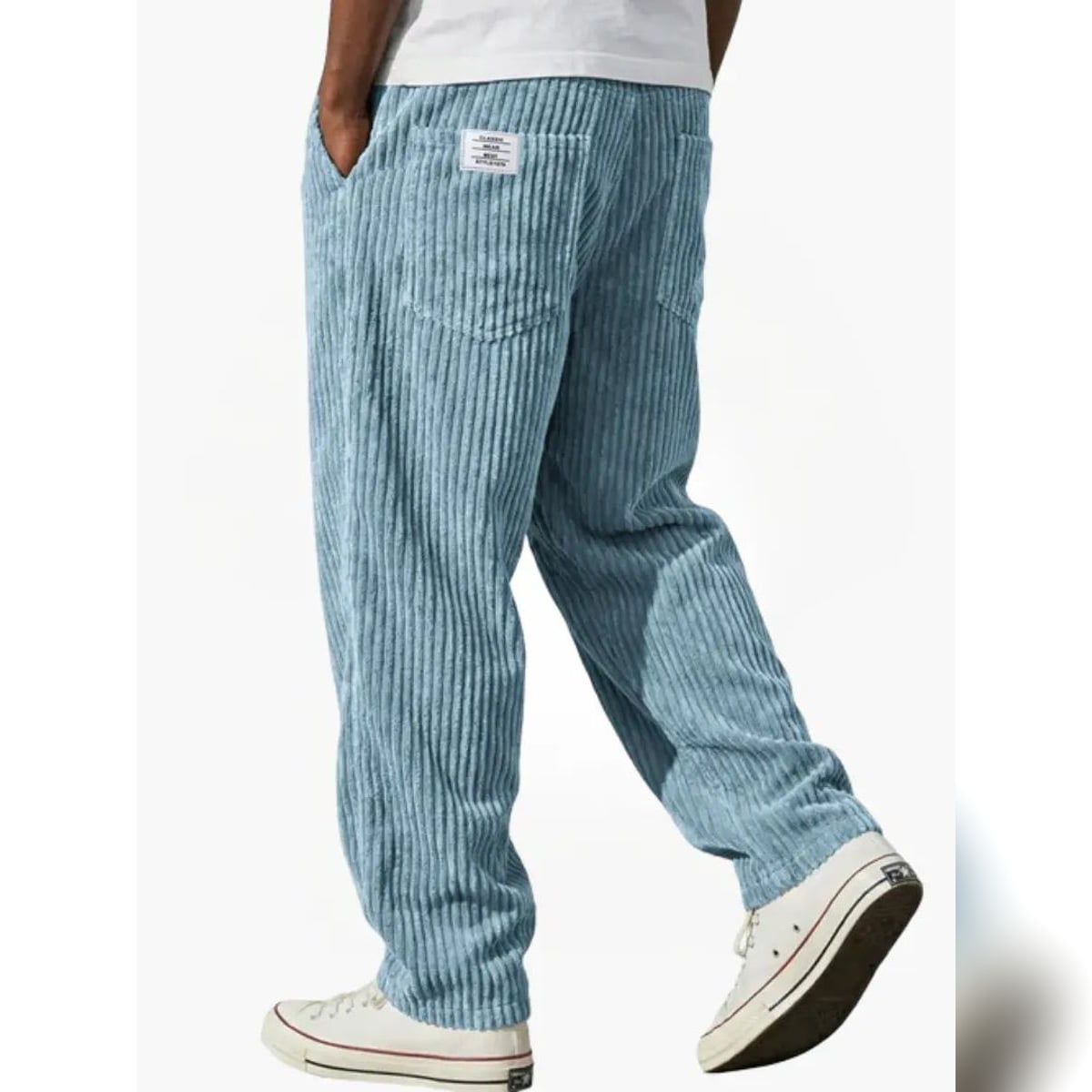 pantalon homme coupe large avec poches en bleu clair