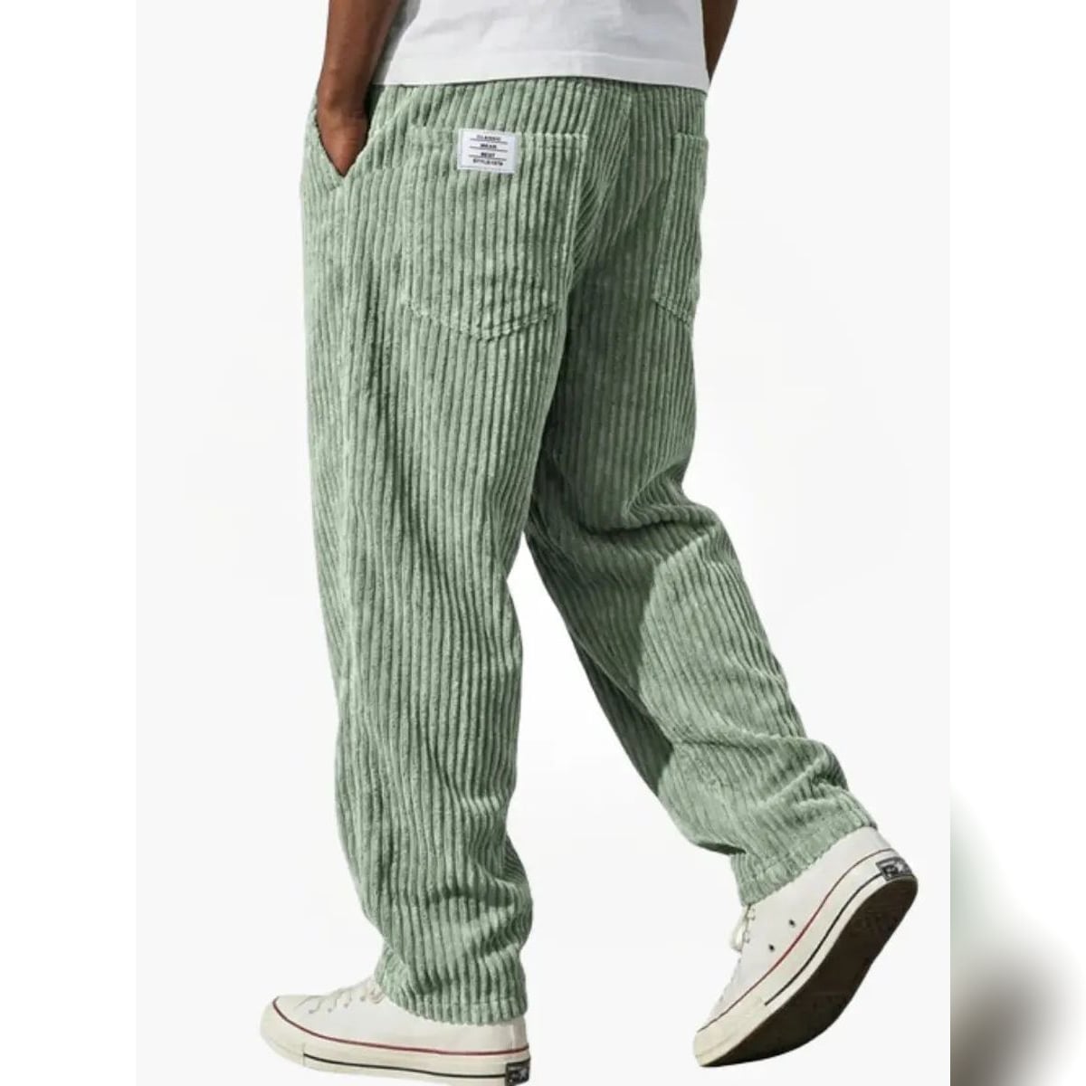 pantalon homme coupe large avec poches en vert clair