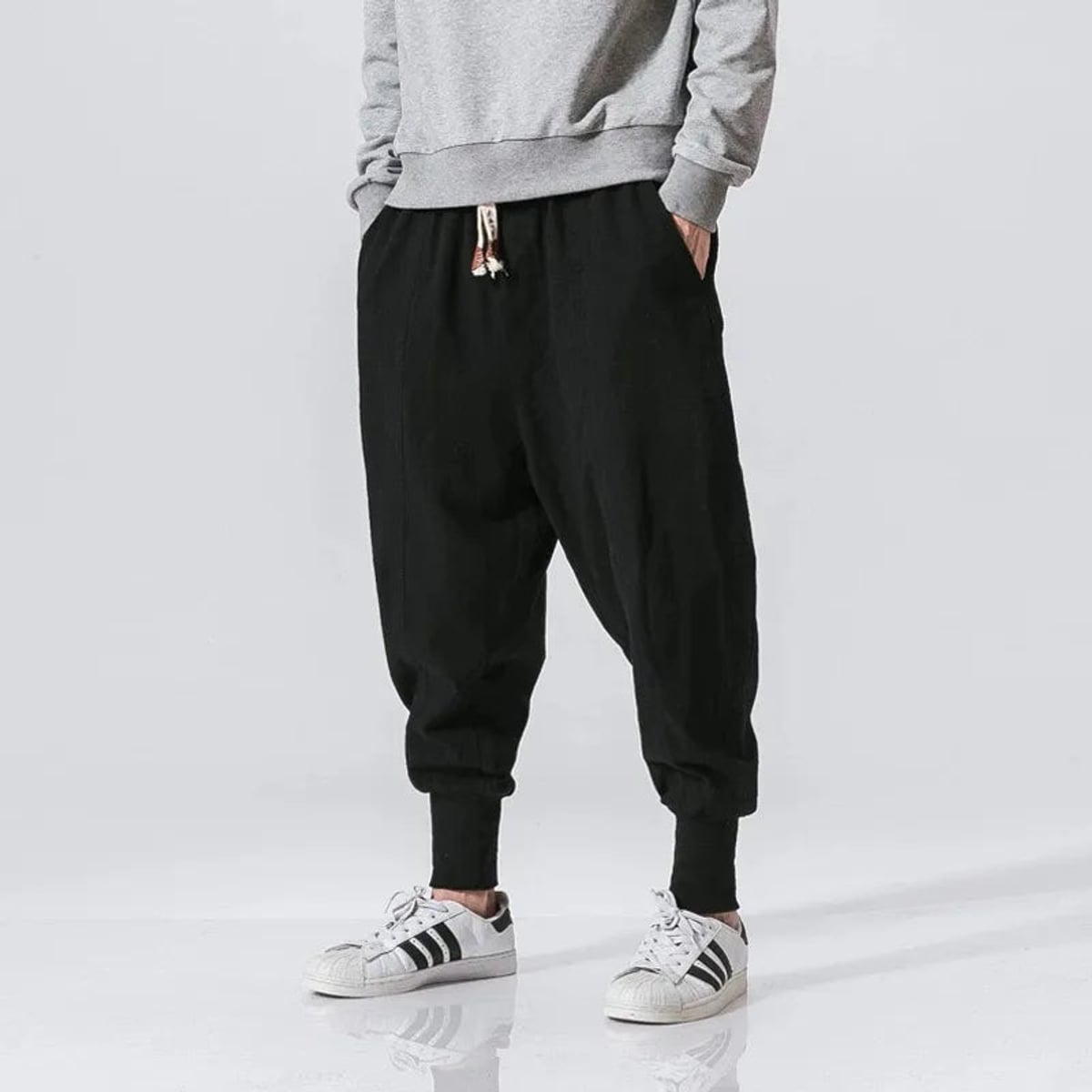 pantalon homme sarouel coupe ample en noir