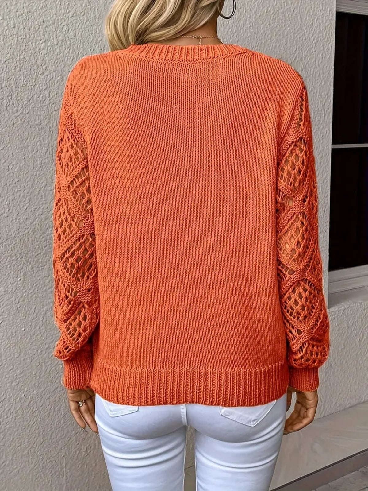 pull femme col en v manches ajourées en orange