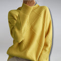 pull femme col roulé jacquard losanges oversize en jaune