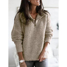 pull femme demi-zip col montant en kaki
