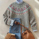 pull femme jacquard col rond manches longues en gris doux pastel