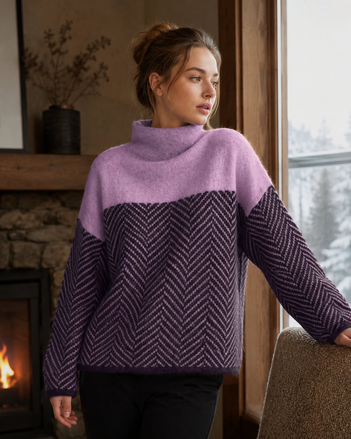 pull femme oversize col montant motif chevron en lilas