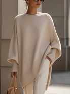 pull femme oversize col rond asymétrique en beige