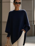 pull femme oversize col rond asymétrique en bleu marine
