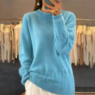 pull femme oversize col rond motif fleuri en bleu