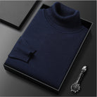 pull homme col roulé coupe ajustée en bleu marine