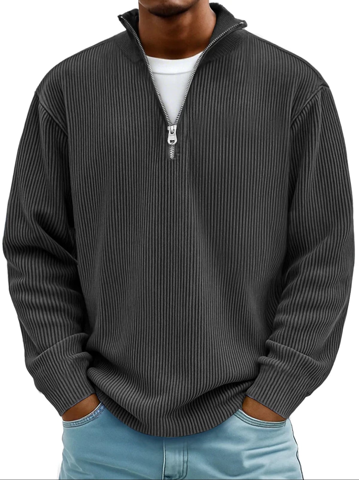 pull homme col zippé mi-hauteur coupe ample structuré en noir