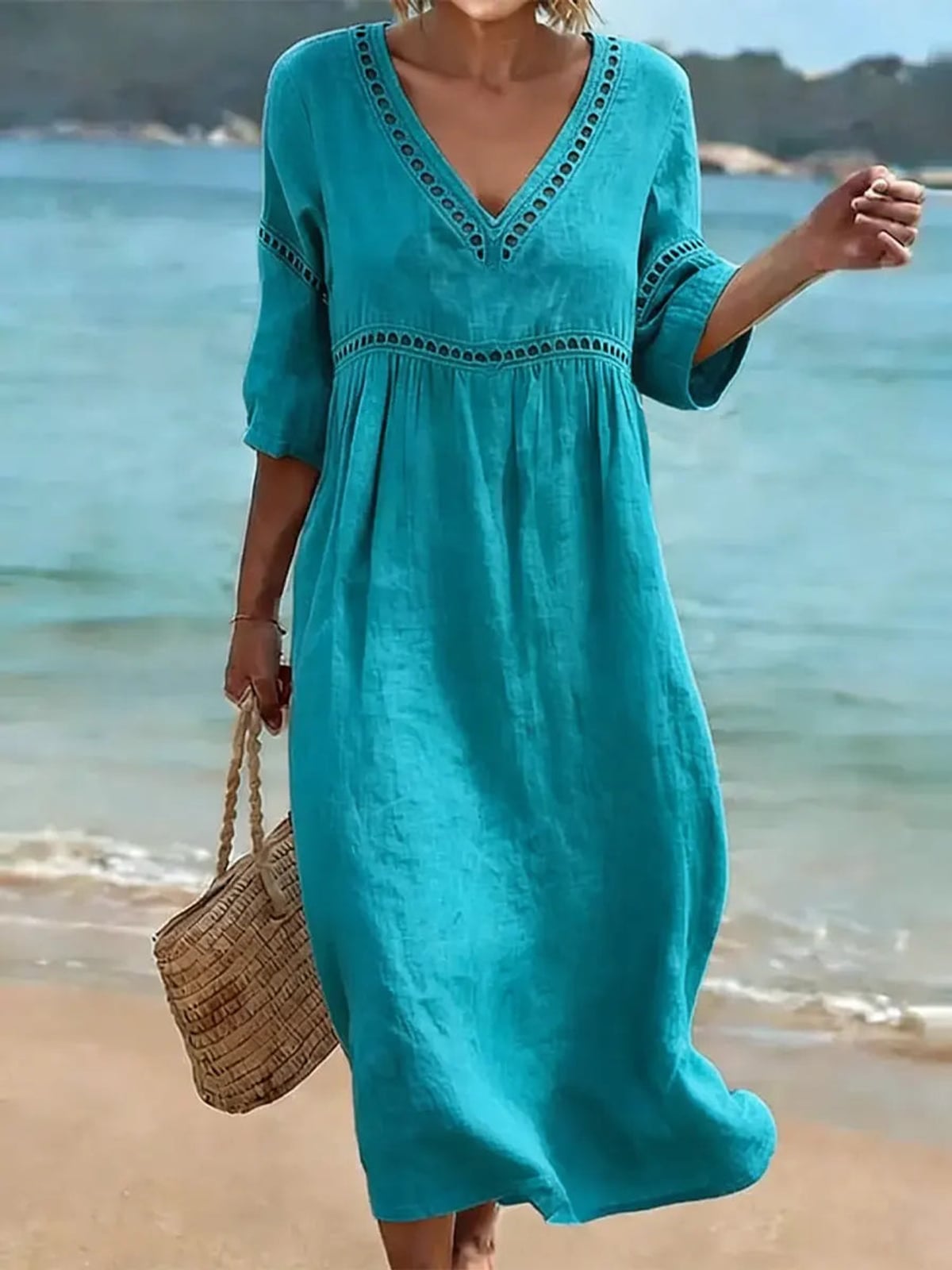 robe femme mi-longue col en v coupe fluide en bleu
