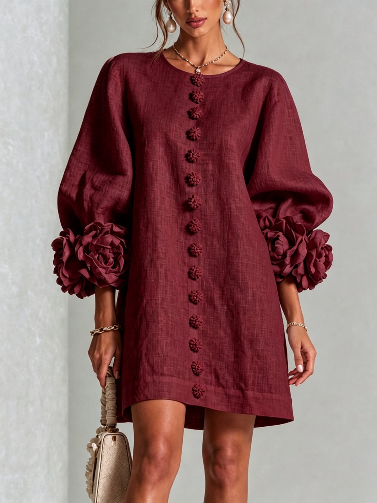 robe femme trapèze manches bouffantes boutons floraux en rouge foncé