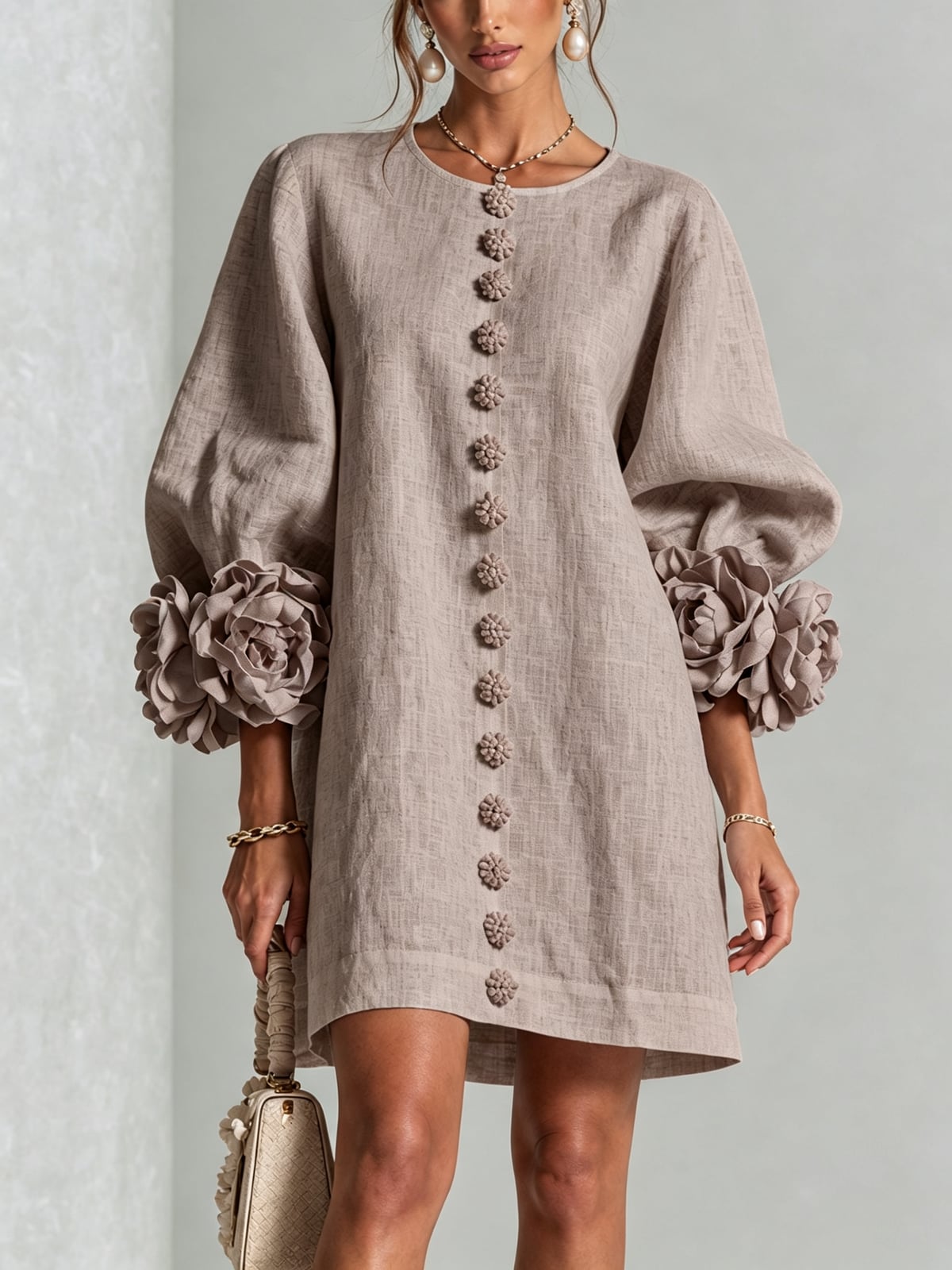 robe femme trapèze manches bouffantes boutons floraux en gris