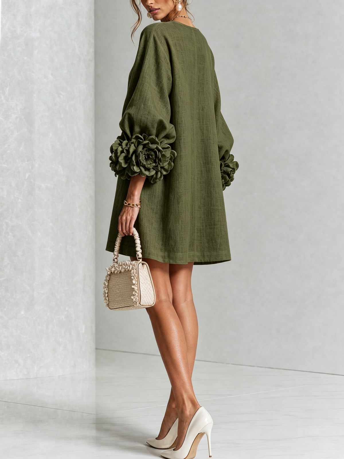 robe femme trapèze manches bouffantes boutons floraux en vert
