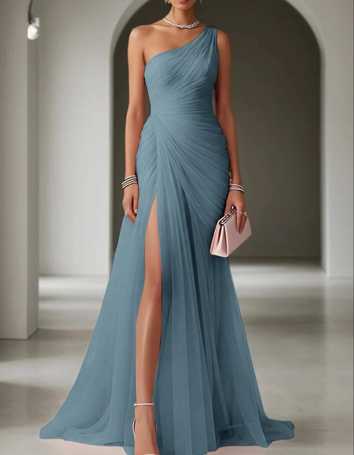 robe longue femme asymétrique épaule dénudée en bleu poudré
