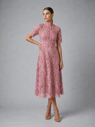 robe midi femme col montant dentelle en rose