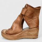 sandales compensées femme bout ouvert boucles en marron
