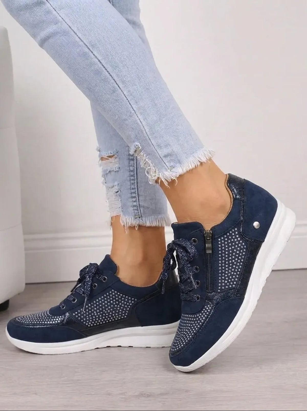 sneakers femme à lacets détail strass en bleu