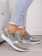 sneakers femme à lacets détail strass en argent