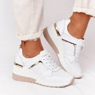 sneakers femme compensées à lacets en blanc