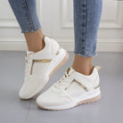 sneakers femme compensées à lacets en blanc