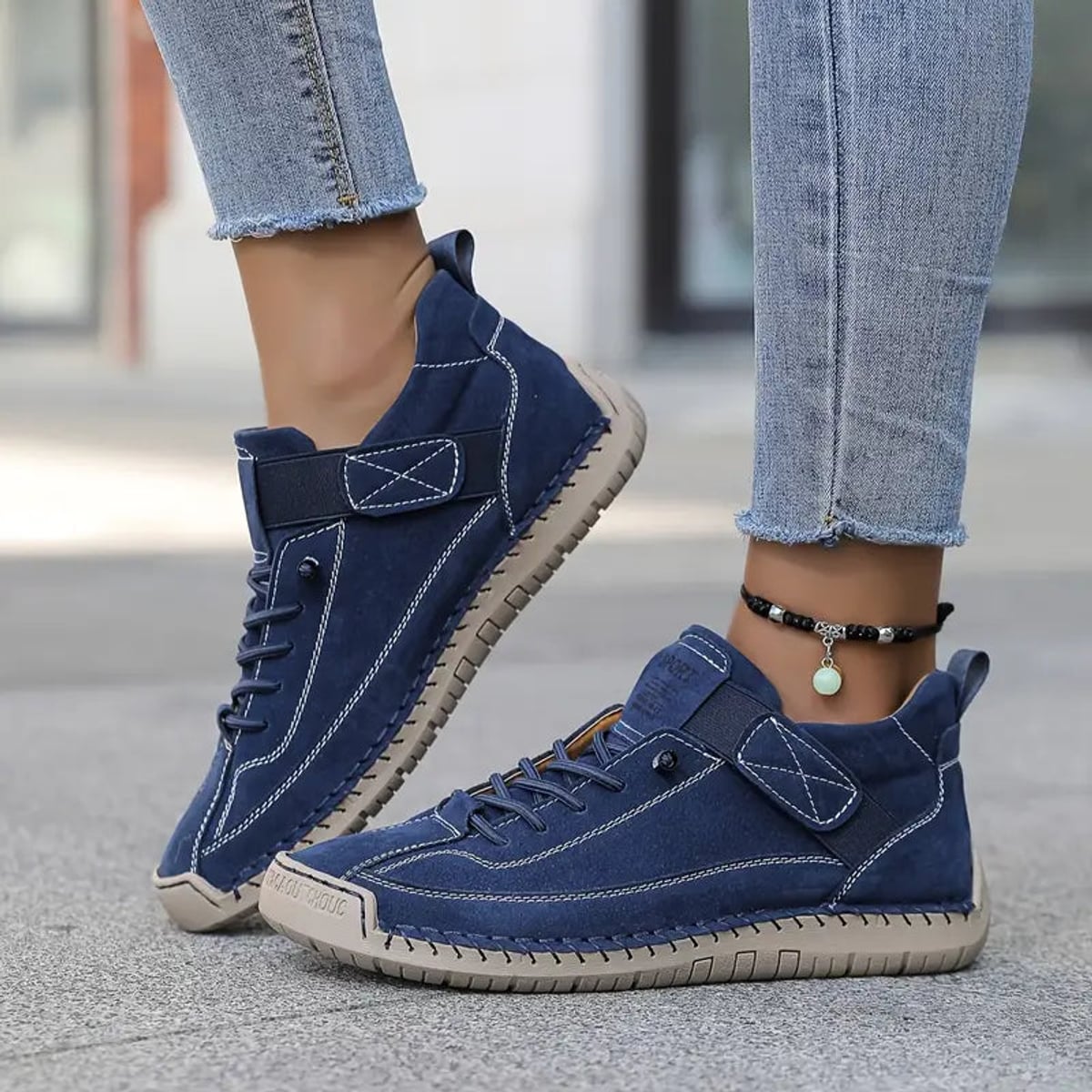 sneakers femme sans lacets bout rond en bleu 