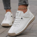 sneakers femme sans lacets bout rond en blanc
