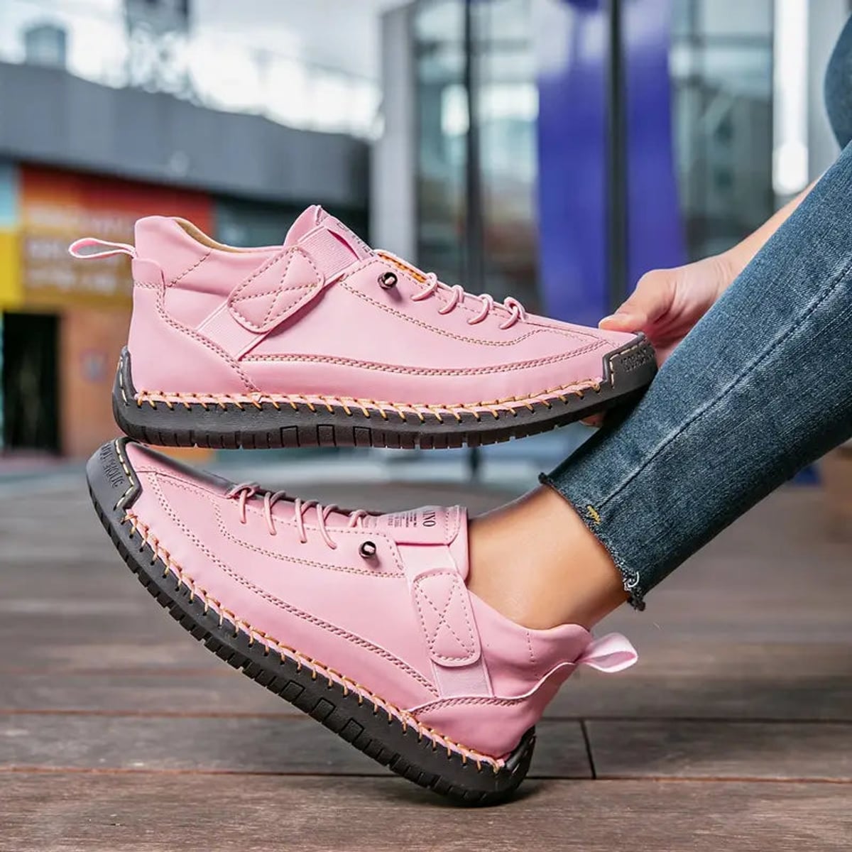 sneakers femme sans lacets bout rond en rose
