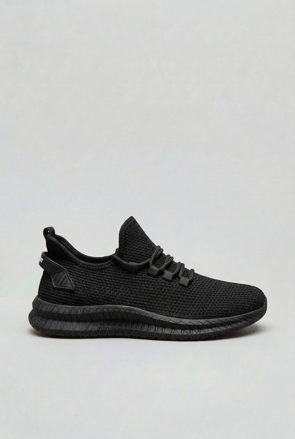 sneakers homme à lacets semelle souple en noir