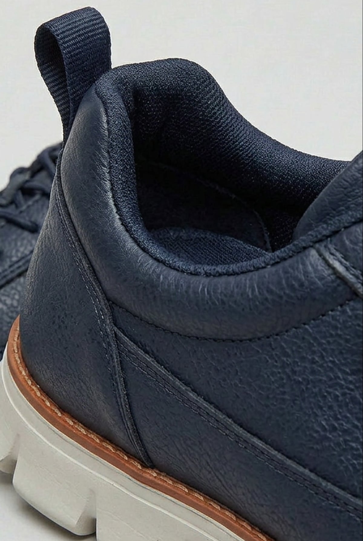 sneakers homme lacets semelle souple en marine
