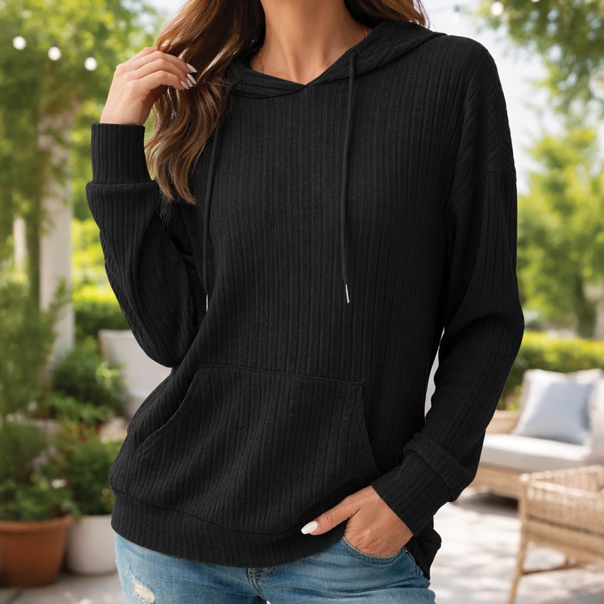 sweat à capuche femme manches longues poche kangourou en noir