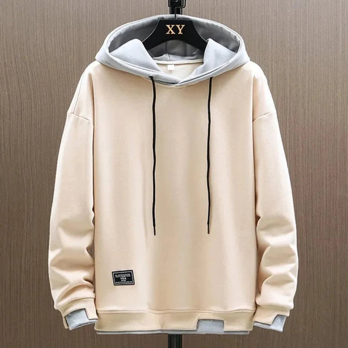 sweat à capuche homme coupe ample en beige