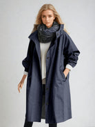 trench femme long à capuche oversize en bleu marine