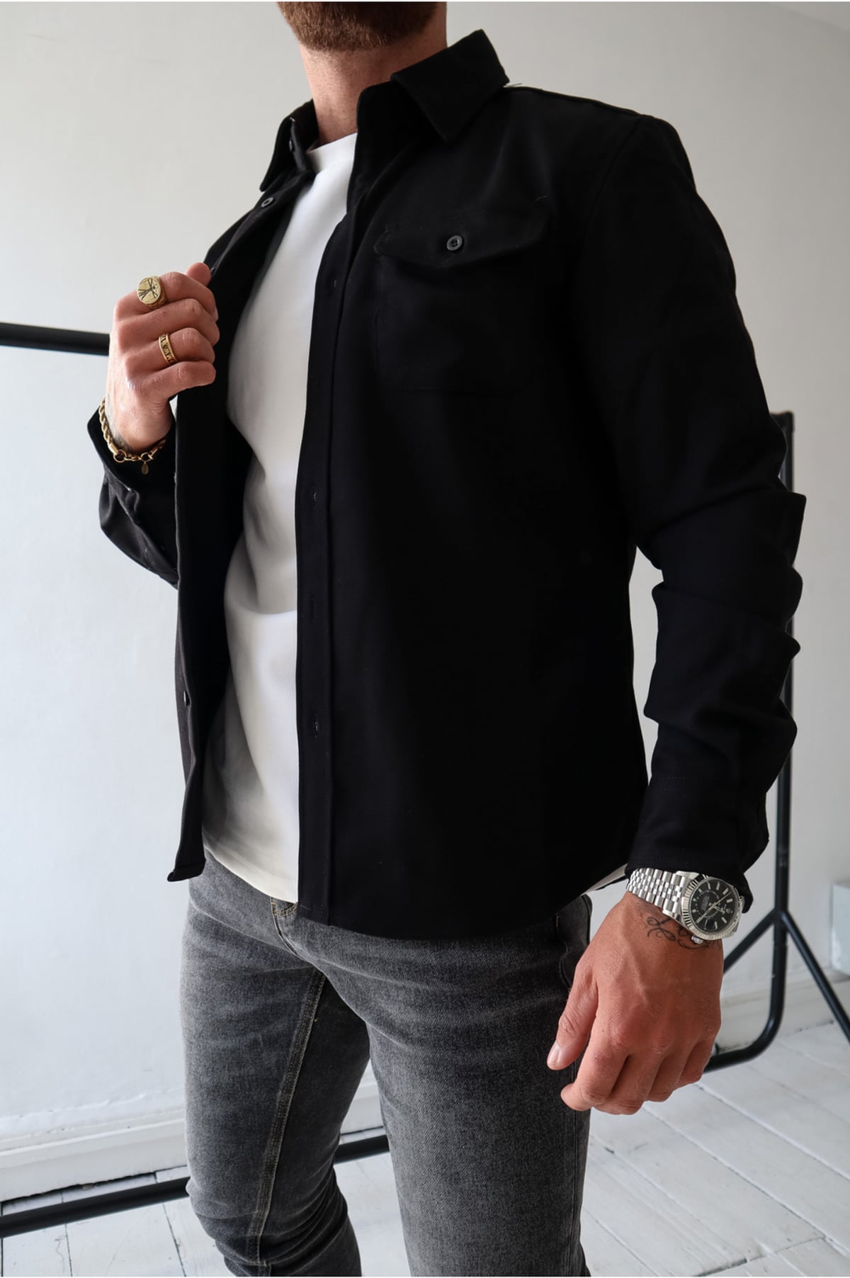 veste chemise homme manches longues poches poitrine en noir