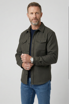 veste homme coupe overshirt col structuré en vert militaire