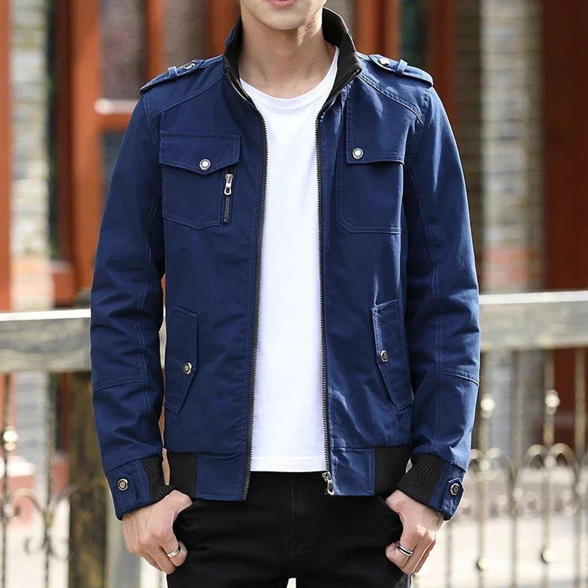 veste homme coupe structurée poches zippées en bleu